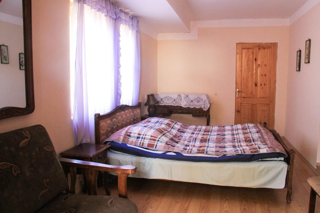 Dodo Japaridze Guesthouse Mestia Camera foto